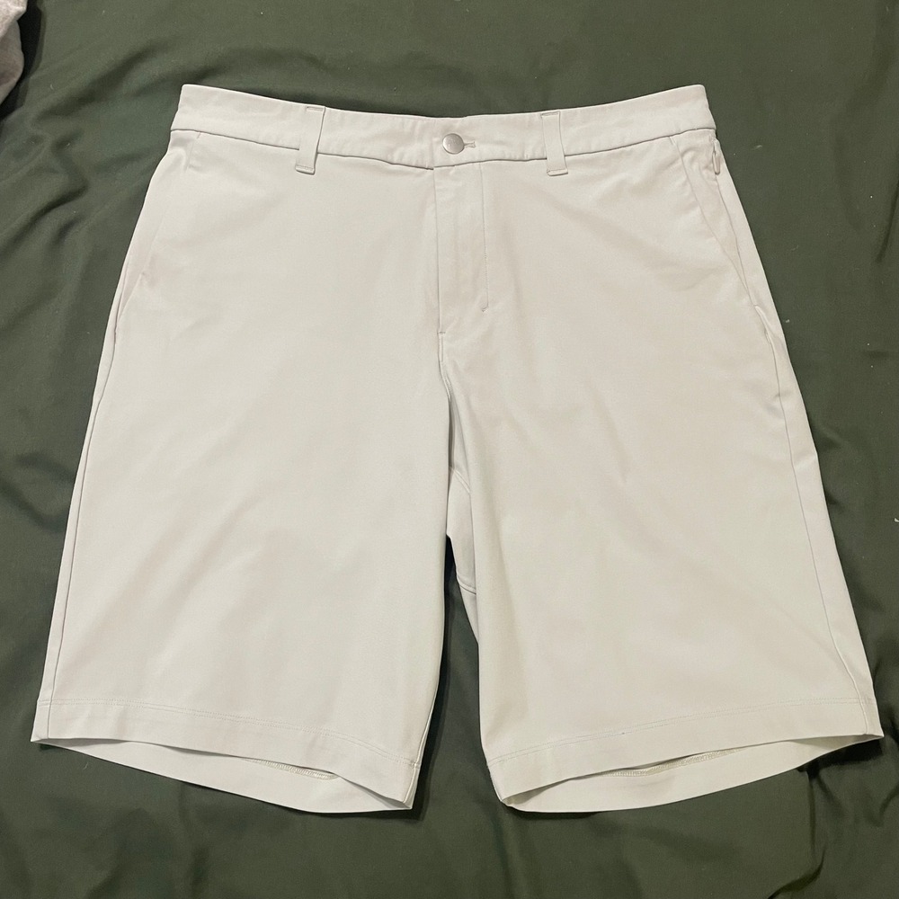 Lululemon Shorts Mens 33 Tan Commission Short 9" Slim Fit Chino Tech Mesh Pocket